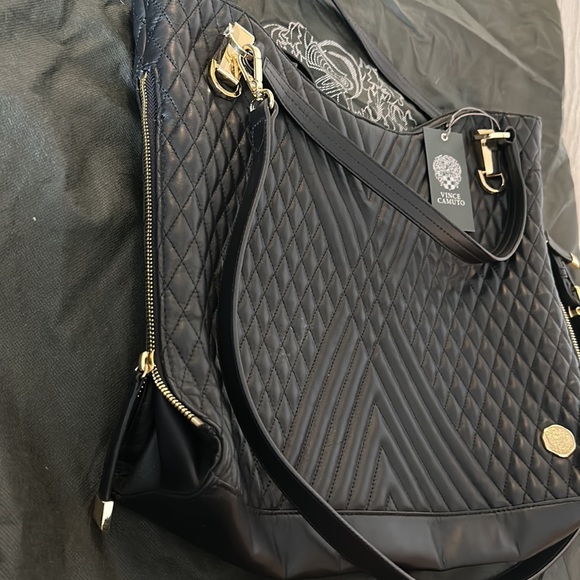 NWT Vince Camuto black tote gold zipper hardware short and long straps - Picture 2 of 6